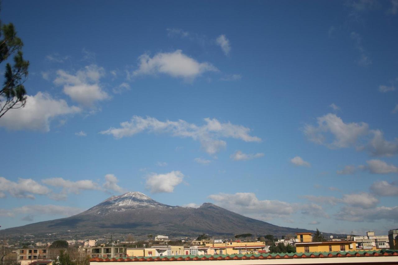 Domus Michaeli B&B Pompei Exterior photo